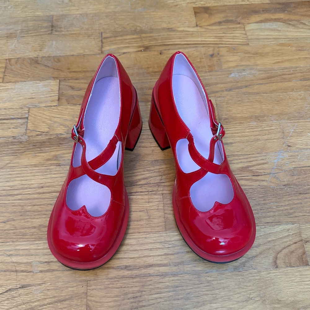 Sugar Thrillz Red Heart Mary Jane’s - Size 10